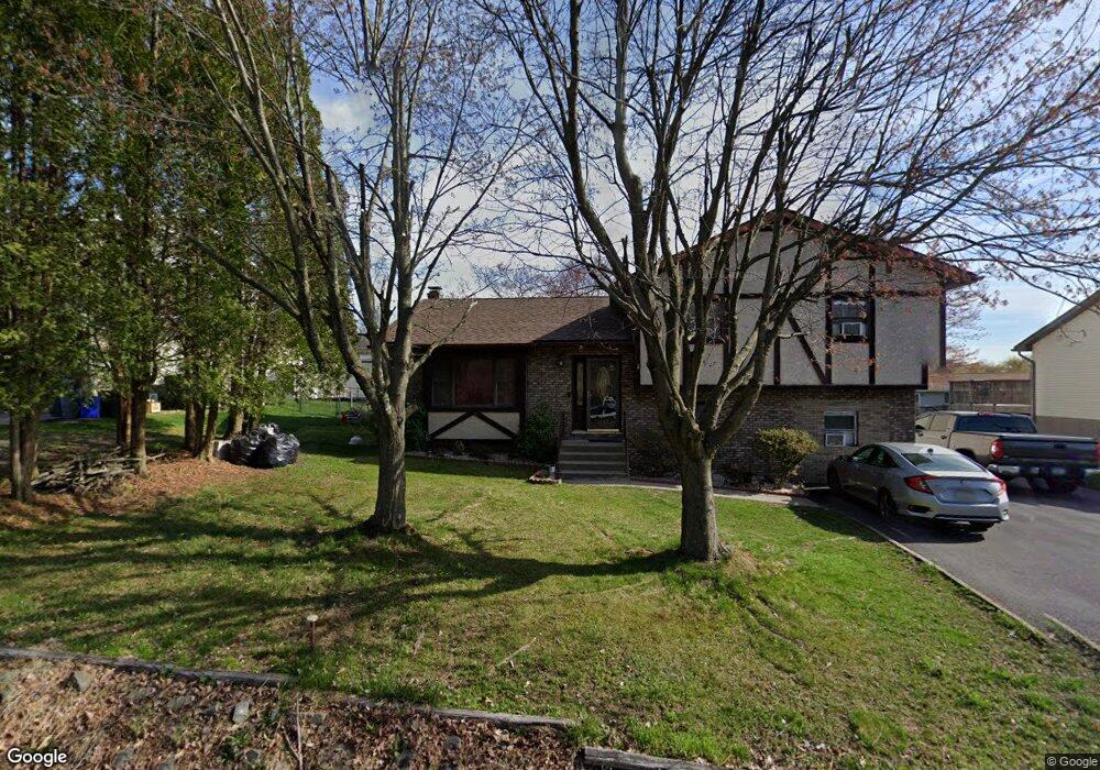 2720 Division St, Scranton, PA 18504 - photo 1