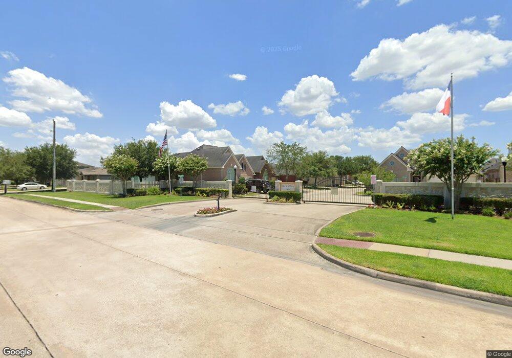 9015 Fuqua Villas Ln, Houston, TX 77075 - photo 1
