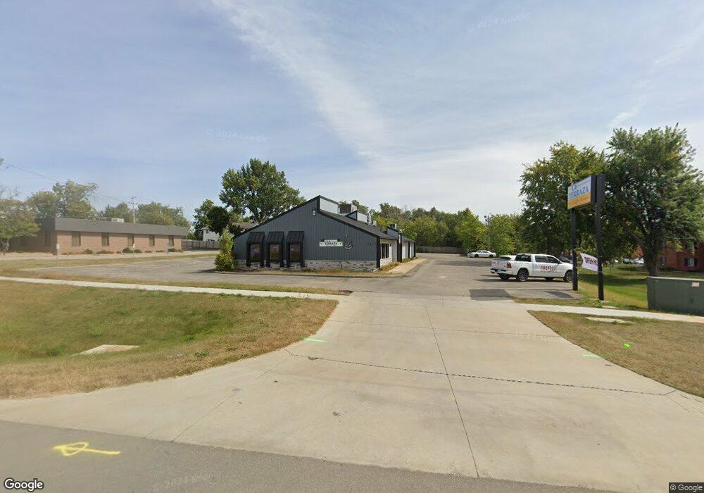 2825 6th St SW, Cedar Rapids, IA 52404 - photo 1