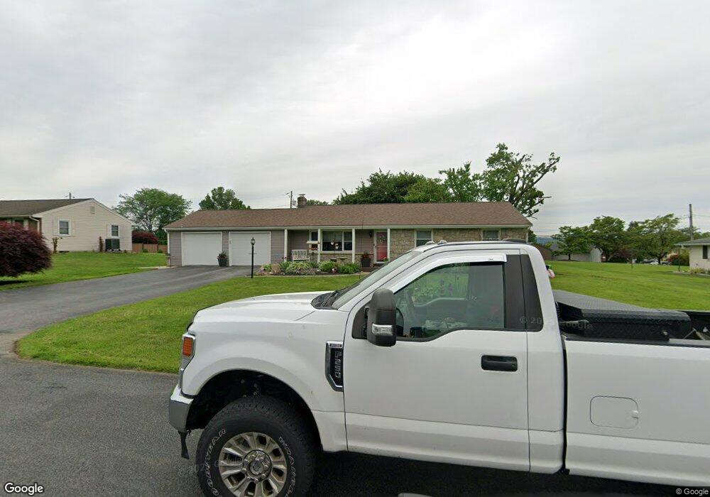 6754 Ivy Ln, Allentown, PA 18106 - photo 1