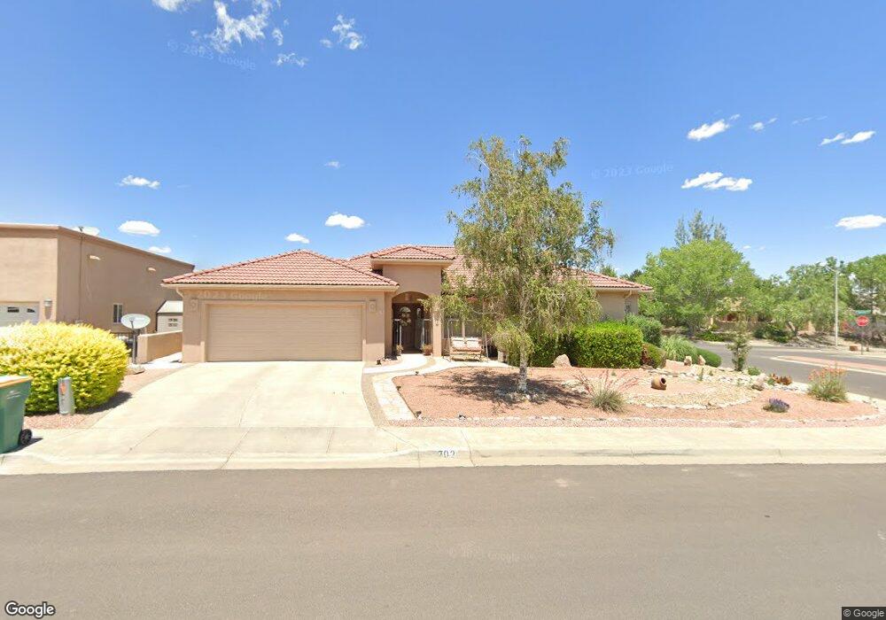 702 Sunrise Ct, Farmington, NM 87401 - photo 1