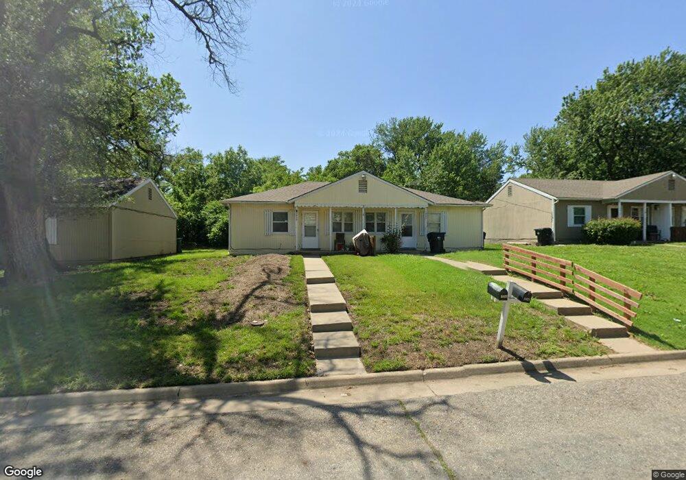 3423 SW Brendan Ave, Topeka, KS 66611 - photo 1
