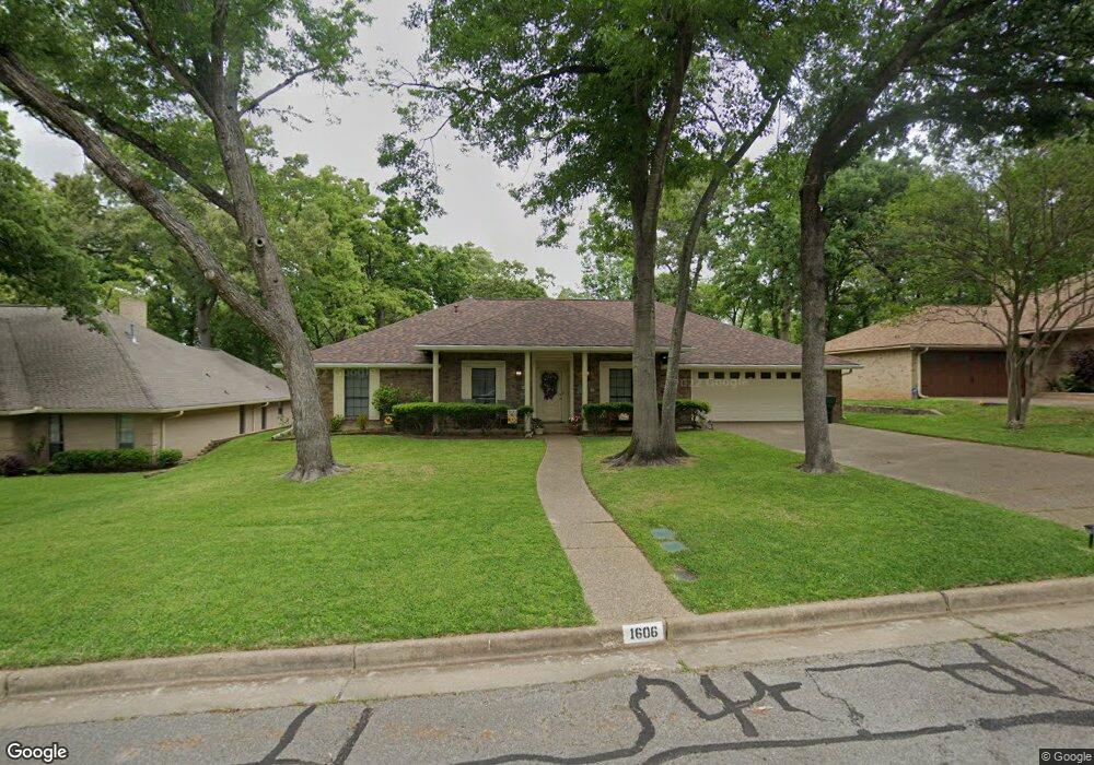 1606 Devonshire Dr, Tyler, TX 75703 - photo 1