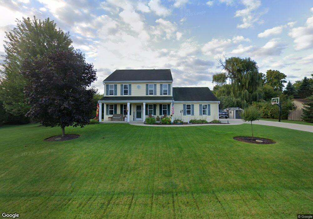 N73W15501 Paseo Ln, Menomonee Falls, WI 53051 - photo 1