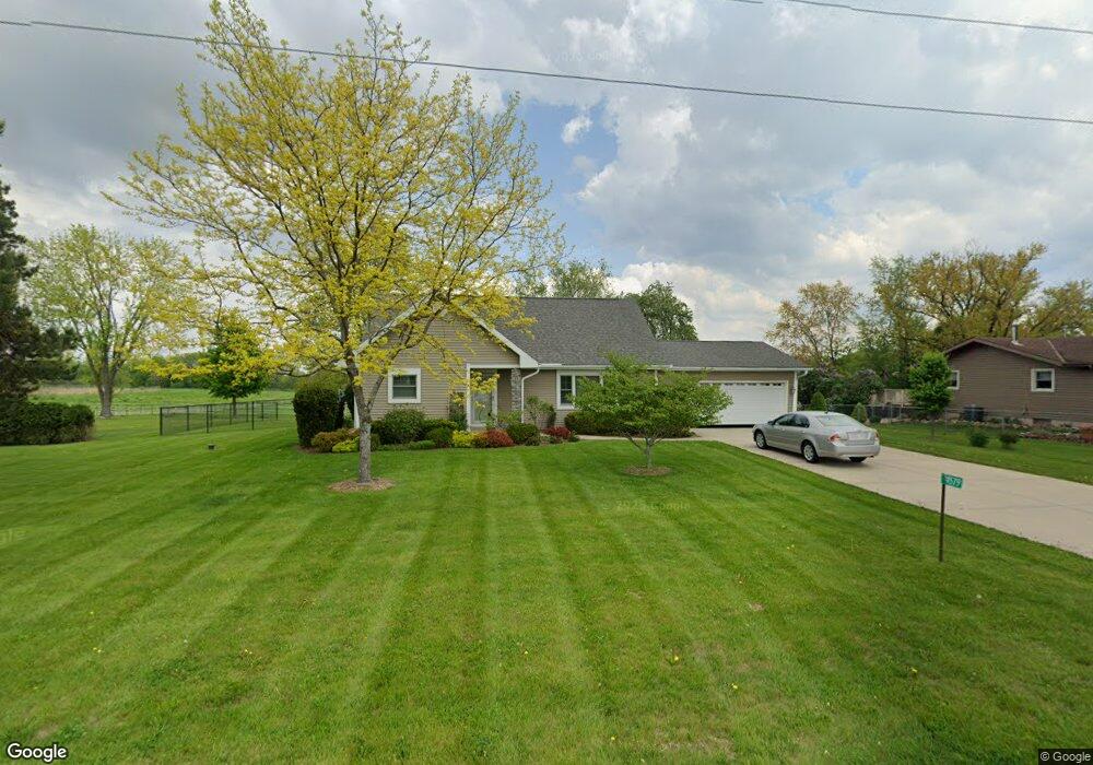 4579 Mahoney Rd, Mc Farland, WI 53558 - photo 1