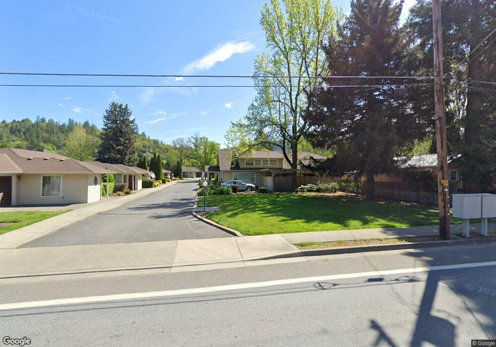 422 Pine St, Rogue River, OR 97537 - photo 1