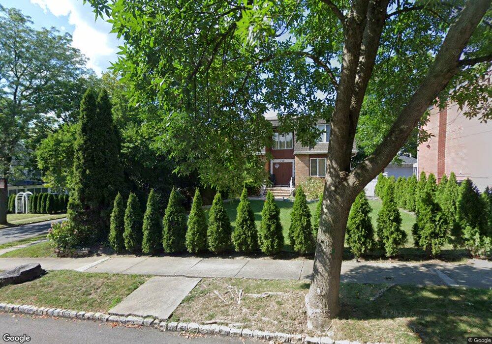 203 Arleigh Rd, Little Neck, NY 11363 - photo 1