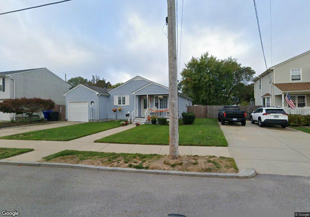 318 Daggett Ave, Pawtucket, RI 02861 - photo 1