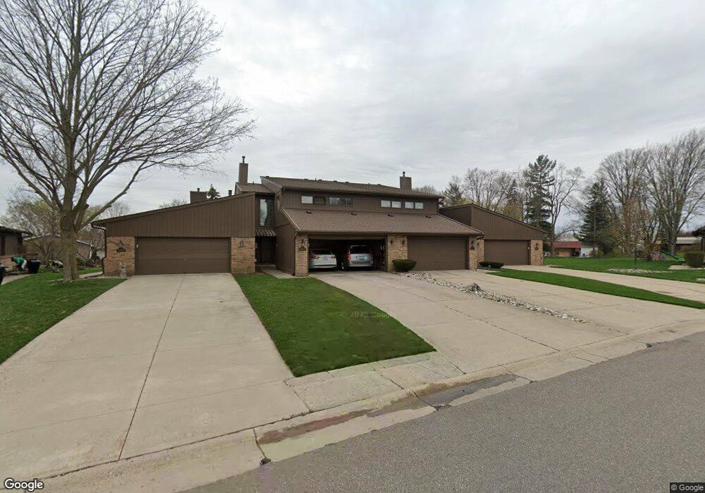 1432 Beaumont Cir unit Bldg-Unit, Flushing, MI 48433 - photo 1