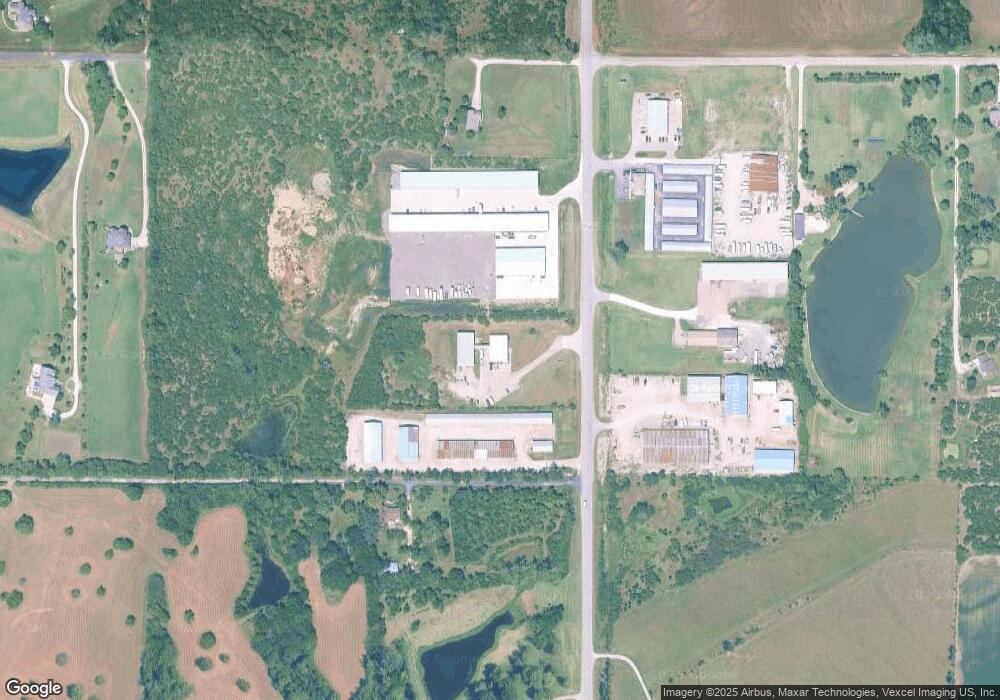 1431 SW Auburn Rd, Topeka, KS 66615 - photo 1