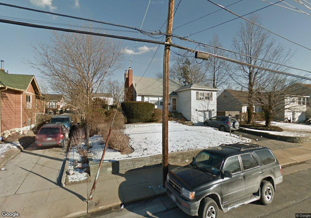 493 S Long Beach Ave, Freeport, NY 11520 - photo 1