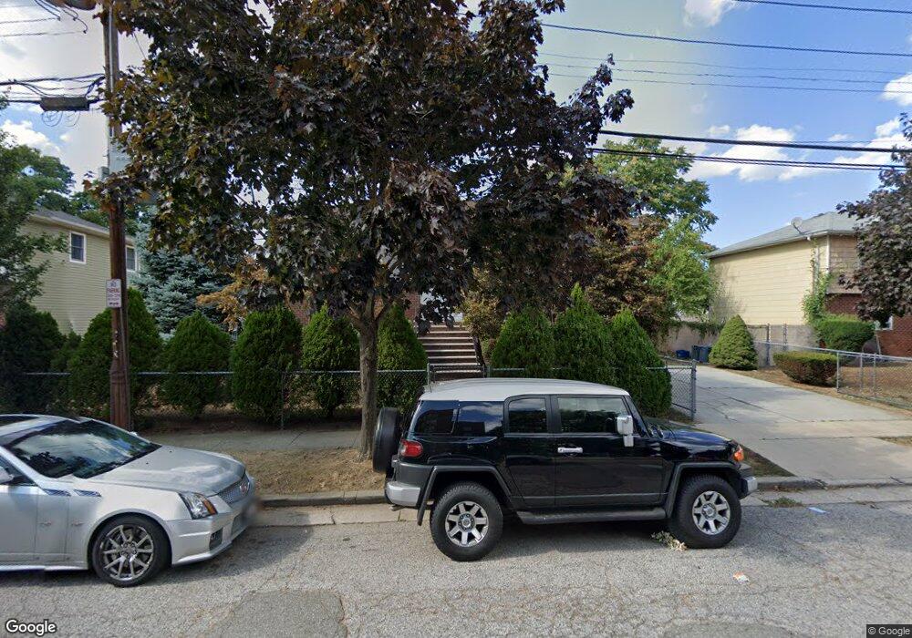 29 Mulford Place, Hempstead, NY 11550 - photo 1