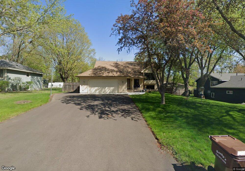 5304 Clayton Dr, Maple Plain, MN 55359 - photo 1