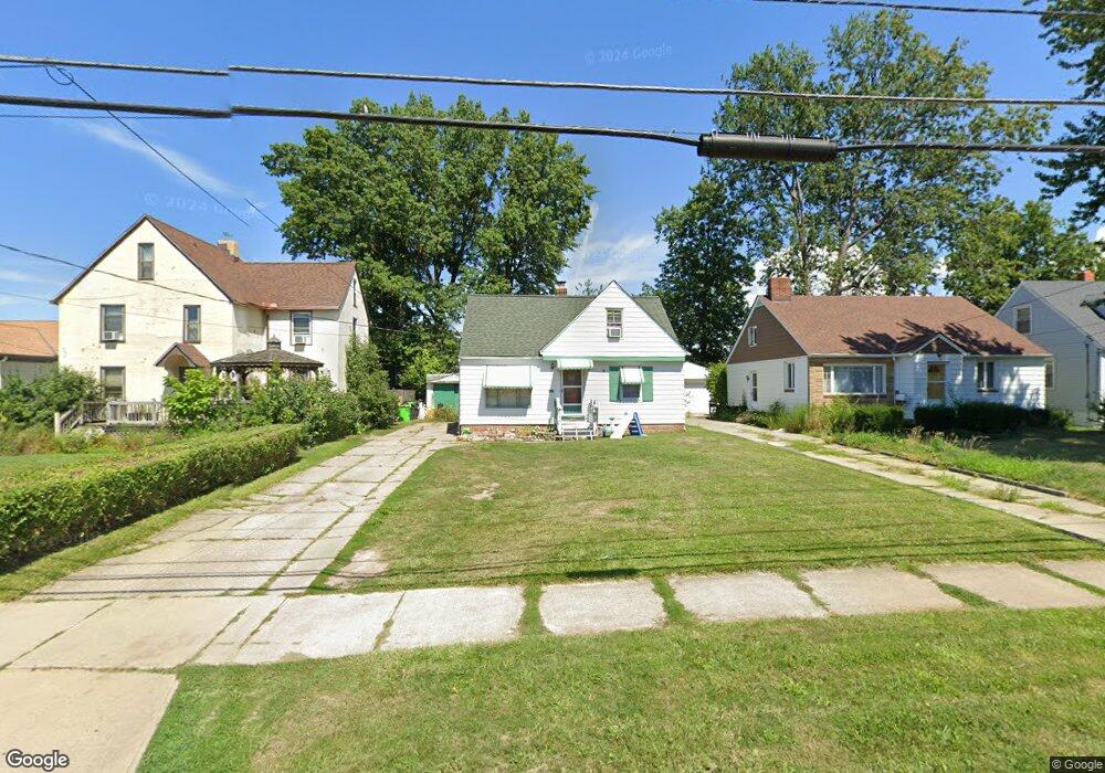 1531 E 300th St, Wickliffe, OH 44092 - photo 1