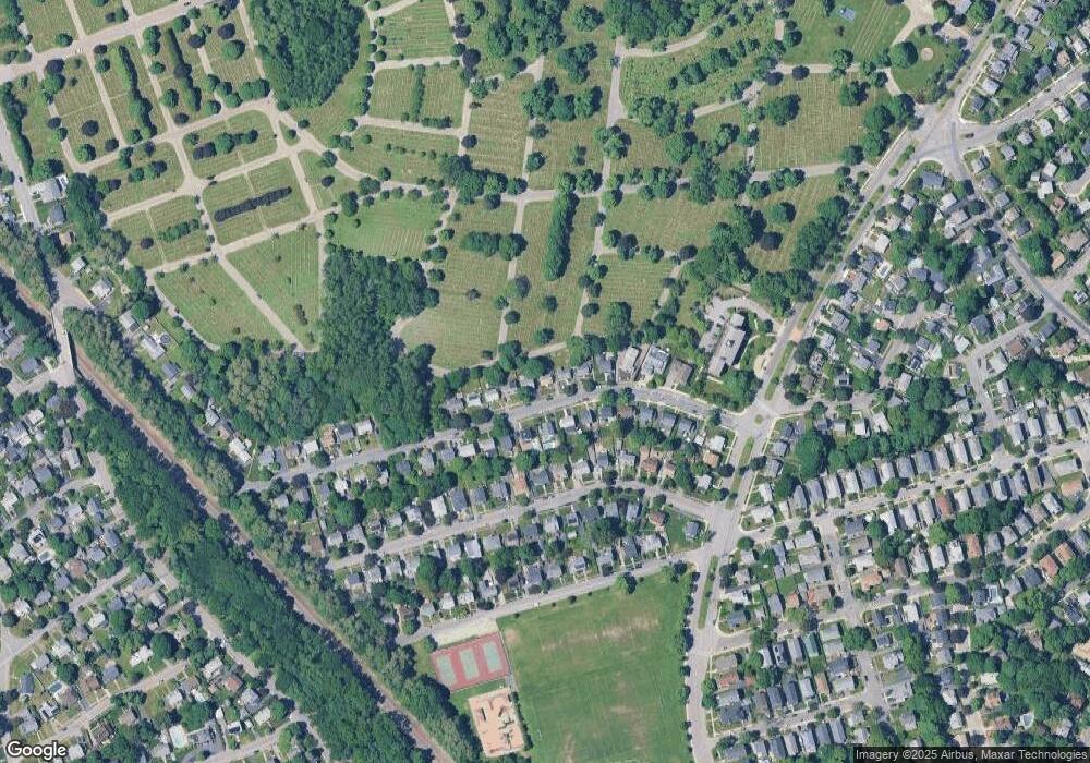 53 Roberts Rd, Medford, MA 02155 - photo 1