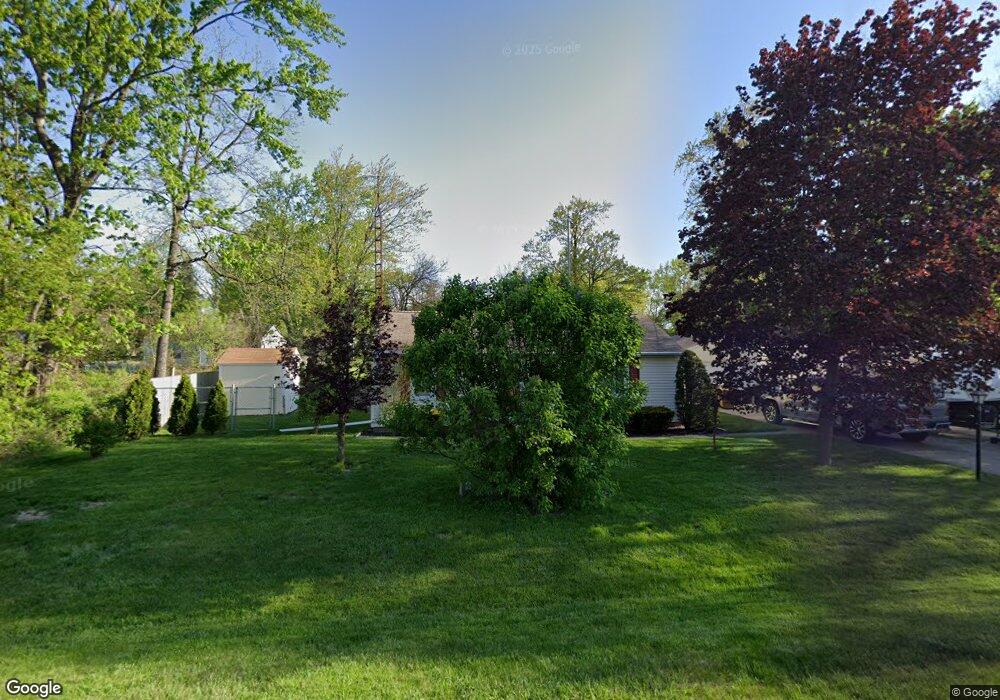 1047 Harding Dr, Flint, MI 48507 - photo 1