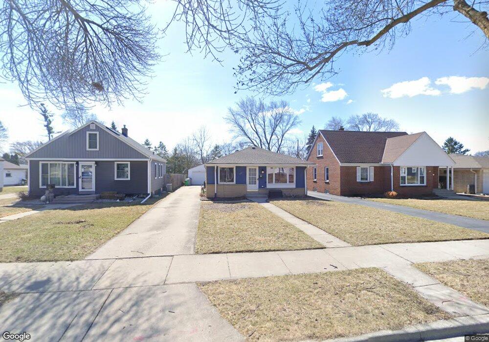 187 W Bolivar Ave, Milwaukee, WI 53207 - photo 1