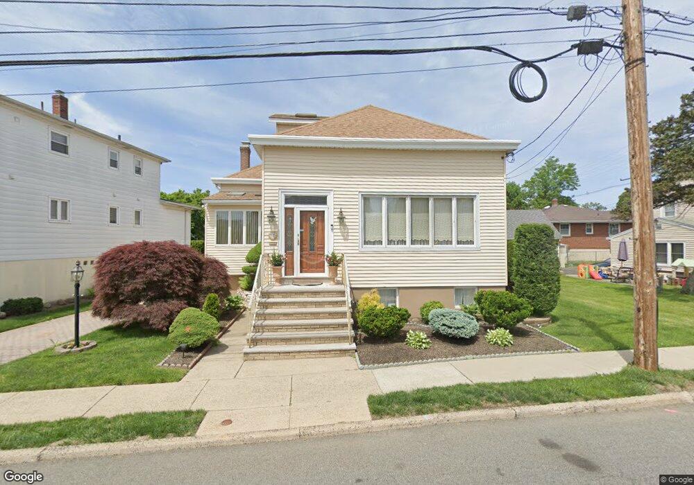 102 Calicooneck Rd, South Hackensack, NJ 07606 - photo 1