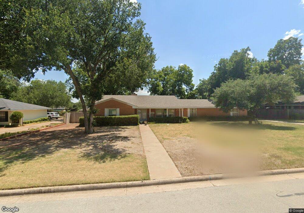 1635 Hursh Ave, Wichita Falls, TX 76302 - photo 1