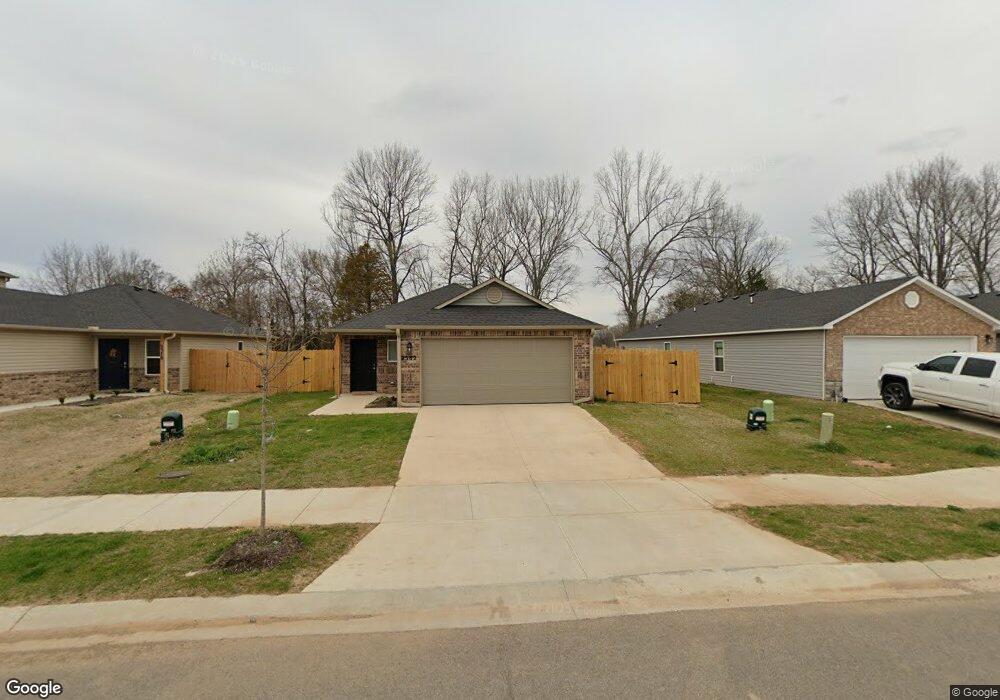 2382 S Ouachita Dr, Fayetteville, AR 72701 - photo 1