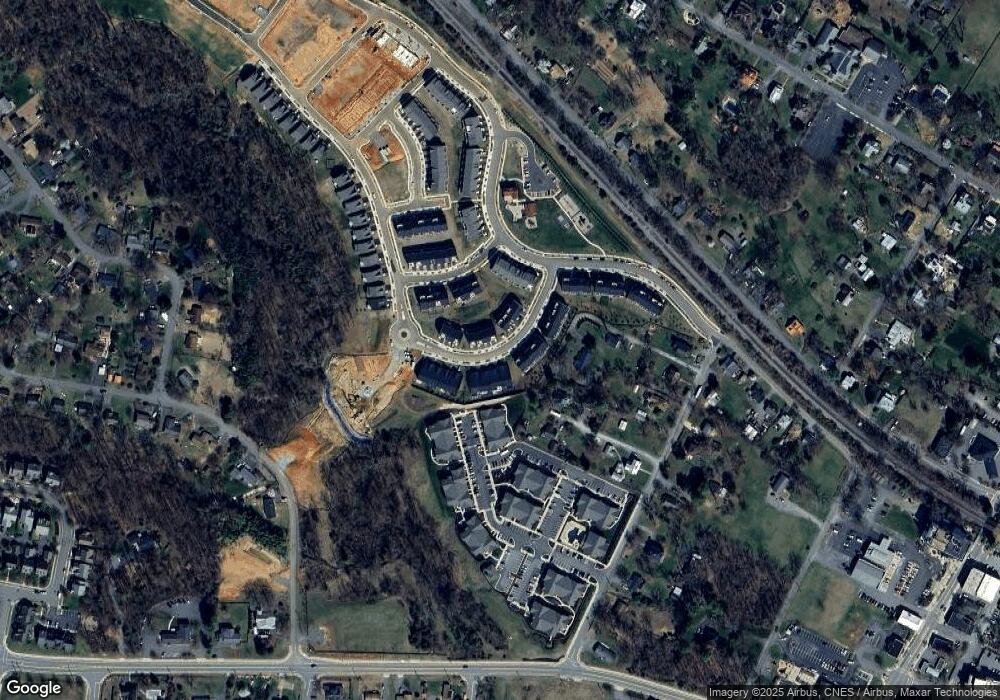 21 Alston St unit 21, Crozet, VA 22932 - photo 1