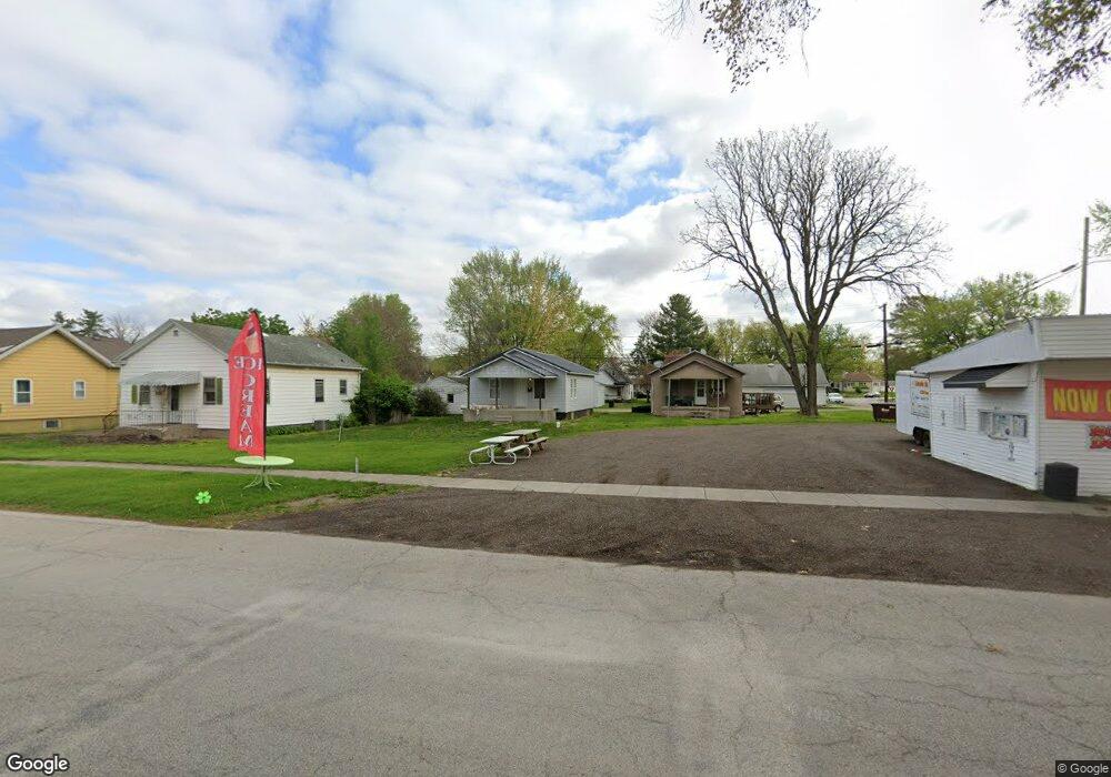 1120 Broadway St, Lincoln, IL 62656 - photo 1