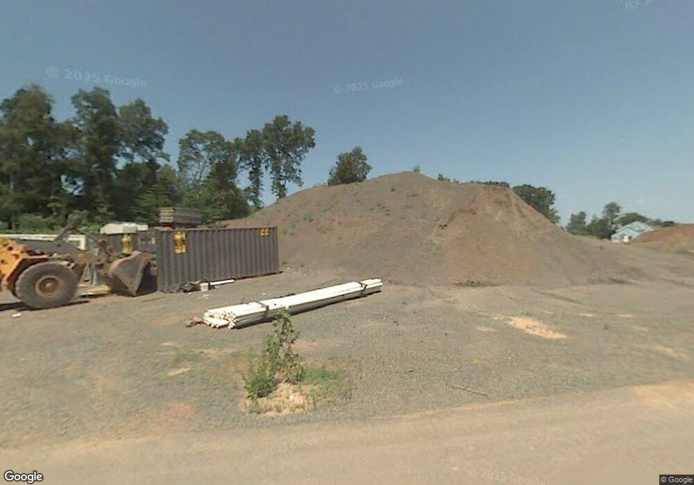 172 Barkledge Dr, Newington, CT 06111 - photo 1