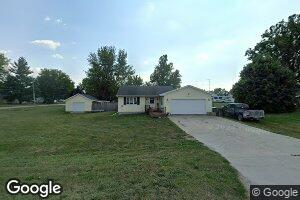 402 E 6th St, Hedrick, IA 52563