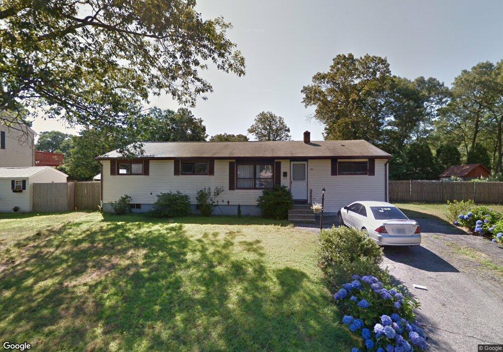 166 Sprague Ave, Warwick, RI 02889 - photo 1