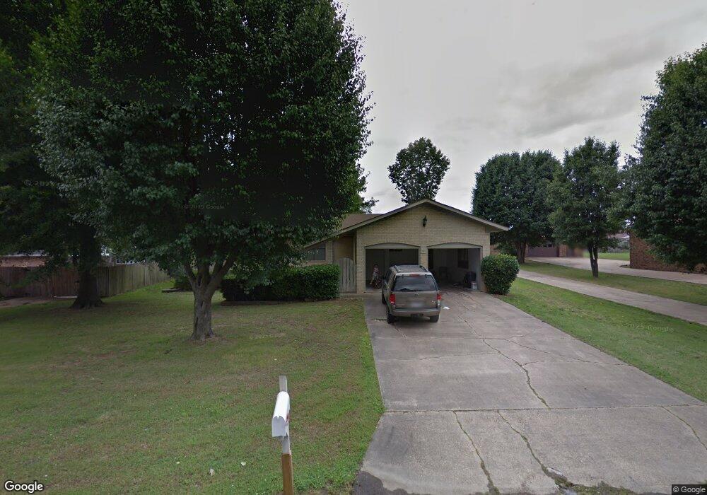 504 Rosewood Dr, Paragould, AR 72450 - photo 1