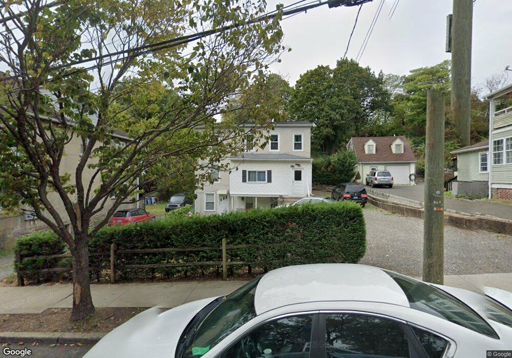 270 Davis Ave, Greenwich, CT 06830 - photo 1