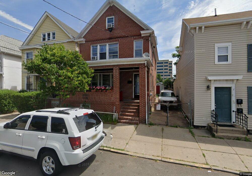 9 Louis St, New Brunswick, NJ 08901 - photo 1