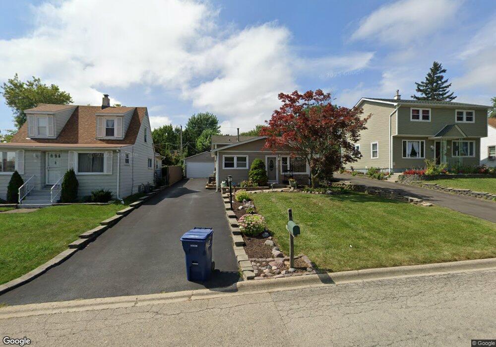 22 N Metropolitan Ave, Waukegan, IL 60085 - photo 1