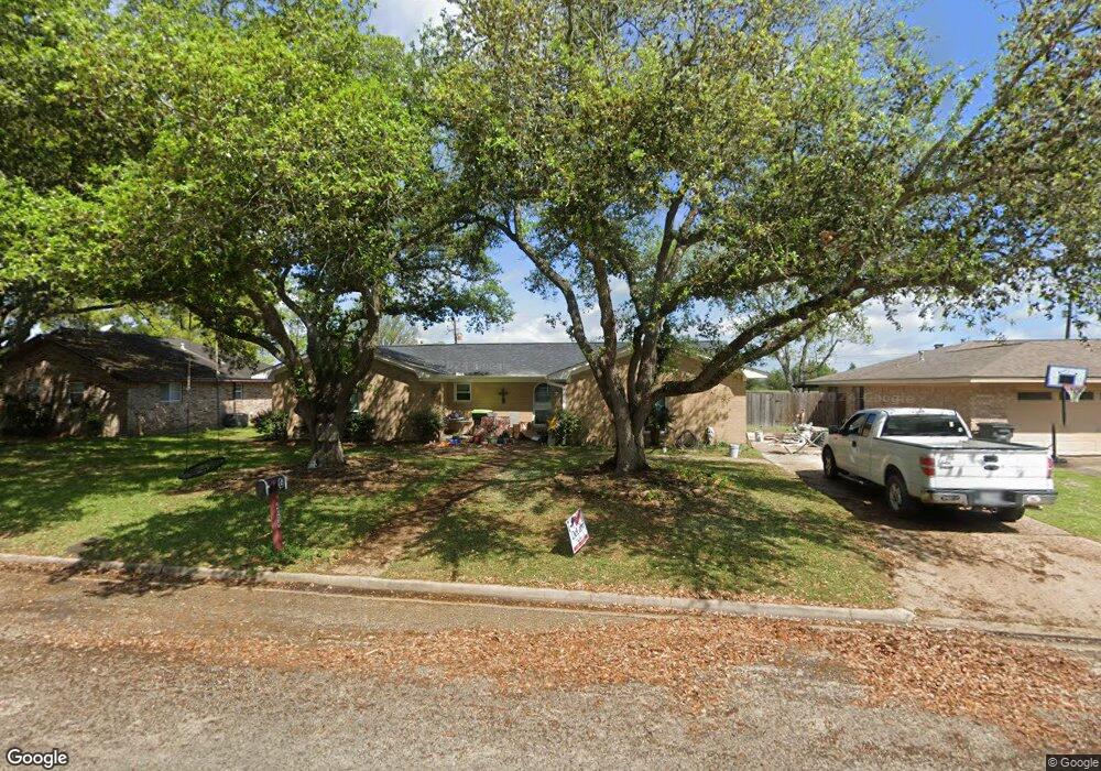 4009 Heatherglen St, Bay City, TX 77414 - photo 1