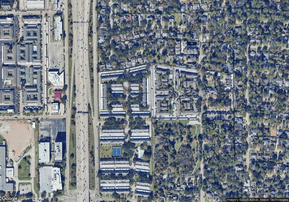 10178 Longmont Dr unit 43, Houston, TX 77042 - photo 1