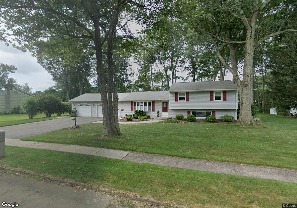 7 Bruce Ln, Wallingford, CT 06492 - photo 1