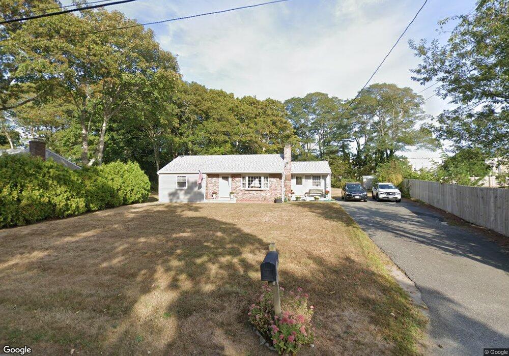 26 Pontiac St, Hyannis, MA 02601 - photo 1