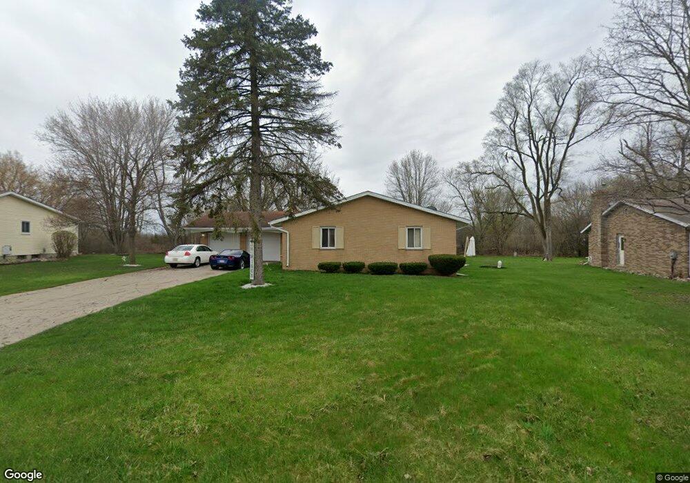 4061 Rochdale Dr, Flint, MI 48504 - photo 1