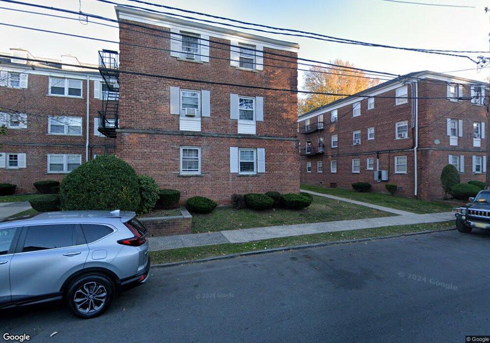 15 Manchester Place, Newark, NJ 07104 - photo 1