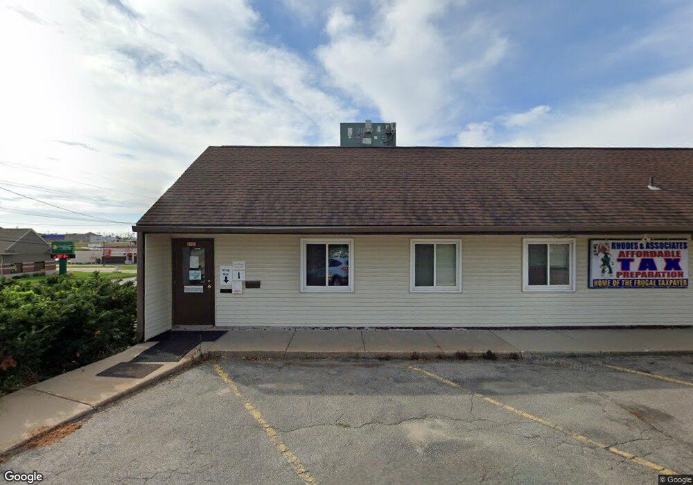 3403 12th Ave SW, Cedar Rapids, IA 52404 - photo 1