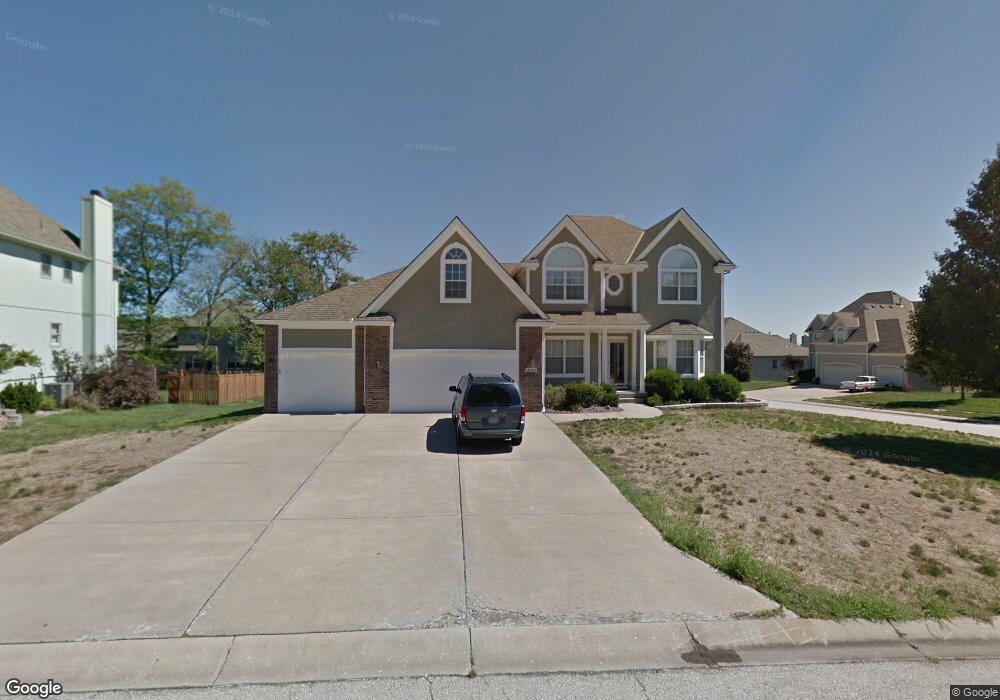 3833 SW Boulder Dr, Lees Summit, MO 64082 - photo 1