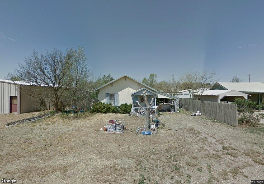 713 Borger St, Plainview, TX 79072 - photo 1