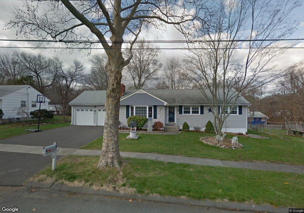 40 Colonial Dr, Stratford, CT 06614 - photo 1