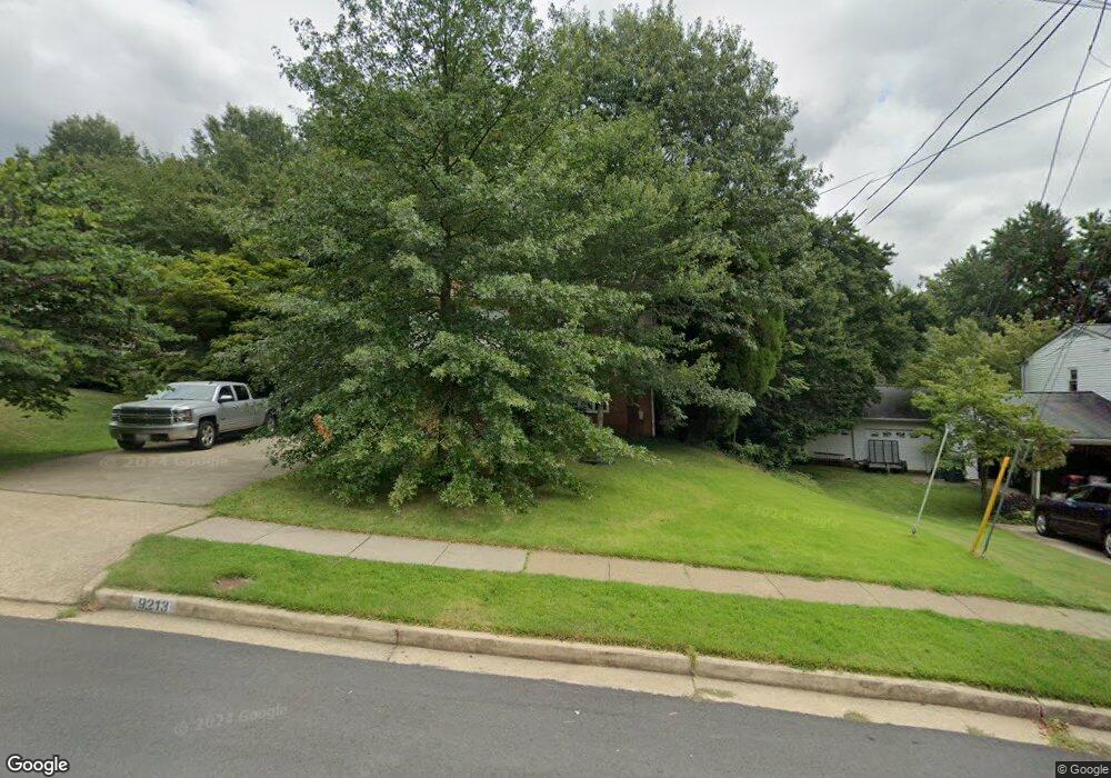 9213 Kristin Ln, Fairfax, VA 22032 - photo 1