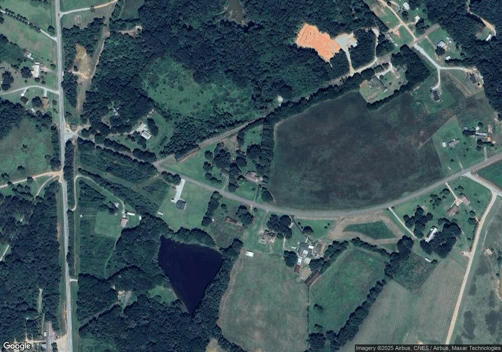 1052 Plantation Rd, Elberton, GA 30635 - photo 1