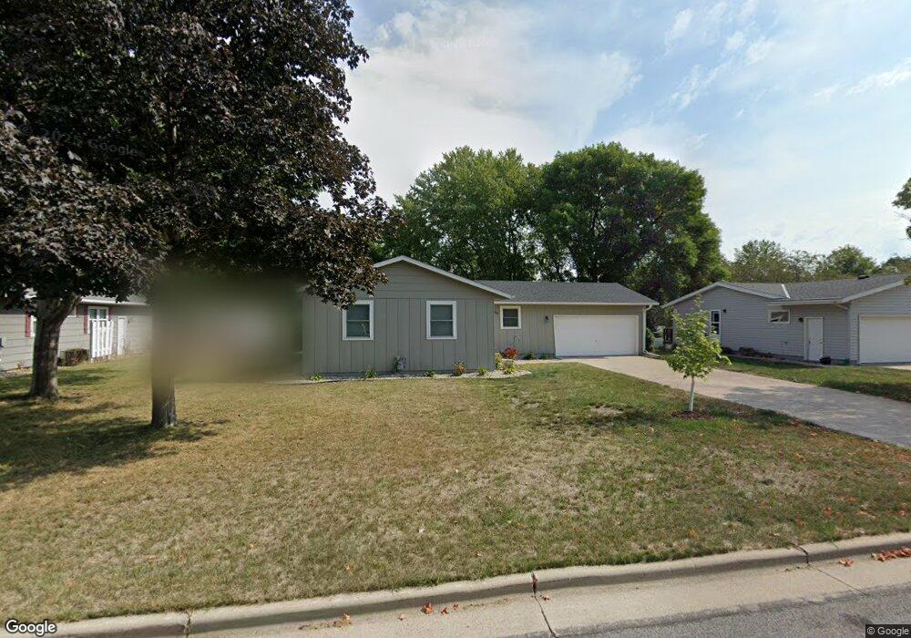 1900 Willow Rd, New Ulm, MN 56073 - photo 1