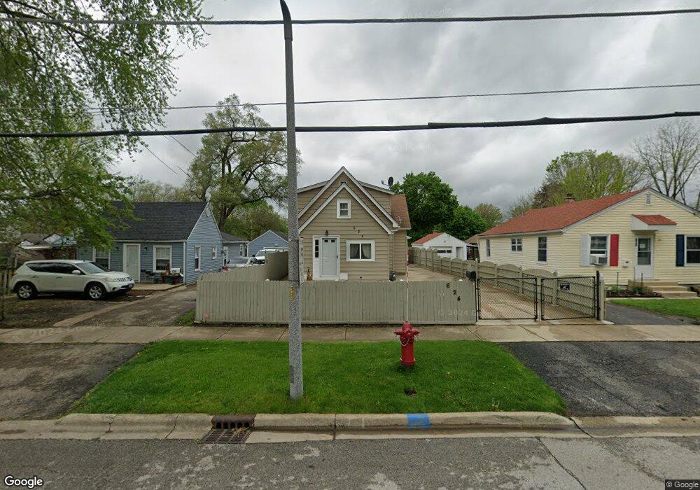 624 Morton Ave unit 2, Aurora, IL 60506 - photo 1