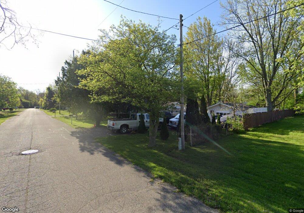 1044 Jefferson Blvd, Flint, MI 48507 - photo 1