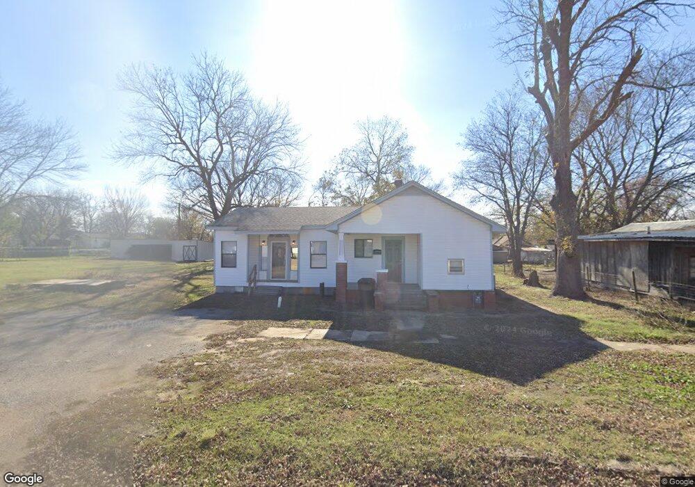807 W Ragan St, Henryetta, OK 74437 - photo 1