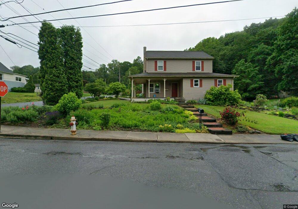 398 S Walnut St, Slatington, PA 18080 - photo 1